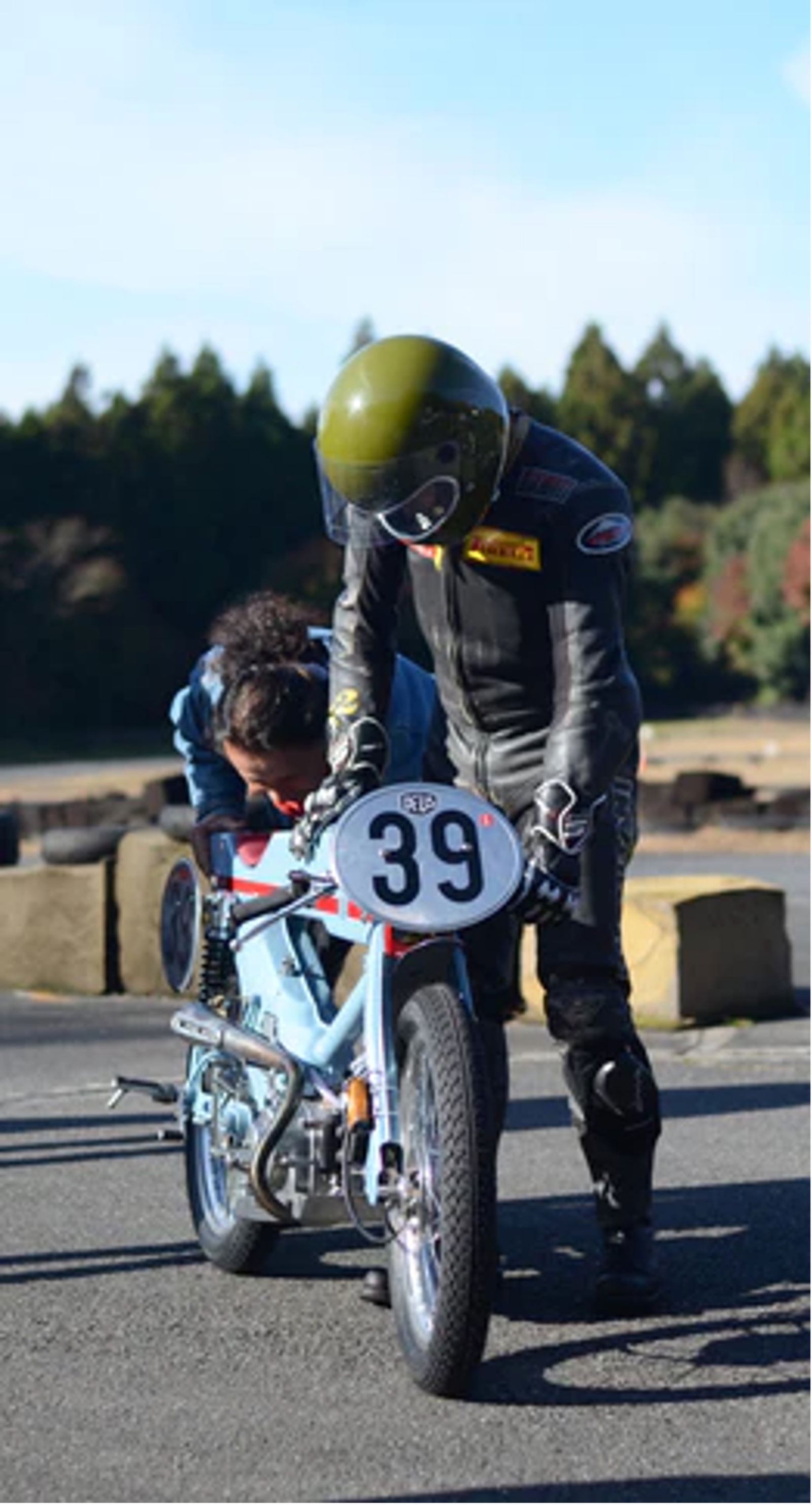 Deus Japan Honda Super Cub Firefly