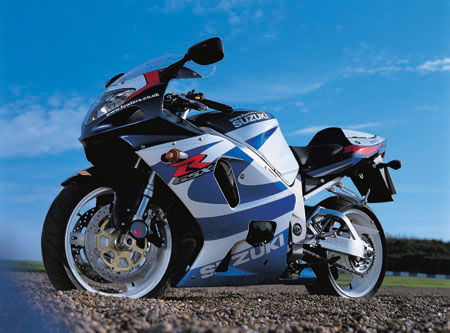 Road Test: GSX-R 750 vs. Crescent GSX-R 750