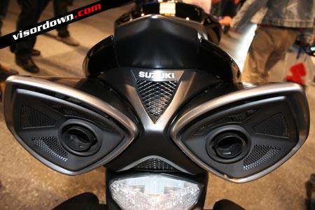 Suzuki B-King launch pics and full specs