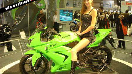 Milan Show: Kawasaki 250 Ninja