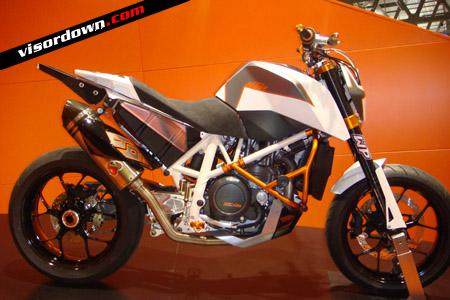 Milan Show: KTM StuntMoto concept