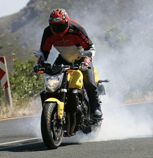 First Ride: 2006 Yamaha FZ-1 