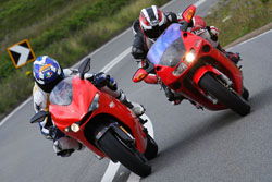 Bloodlust - Honda NR750 vs. Ducati Desmosedici