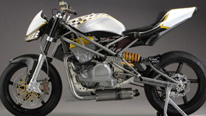 Lightweight Cafe Racer for the road