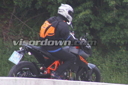 EXCLUSIVE: KTM Duke 690R spy shots