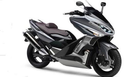 Yamaha T-MAX 750 superscoot on the way