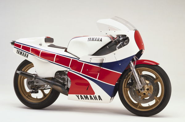 Yamaha YZR500 0W70