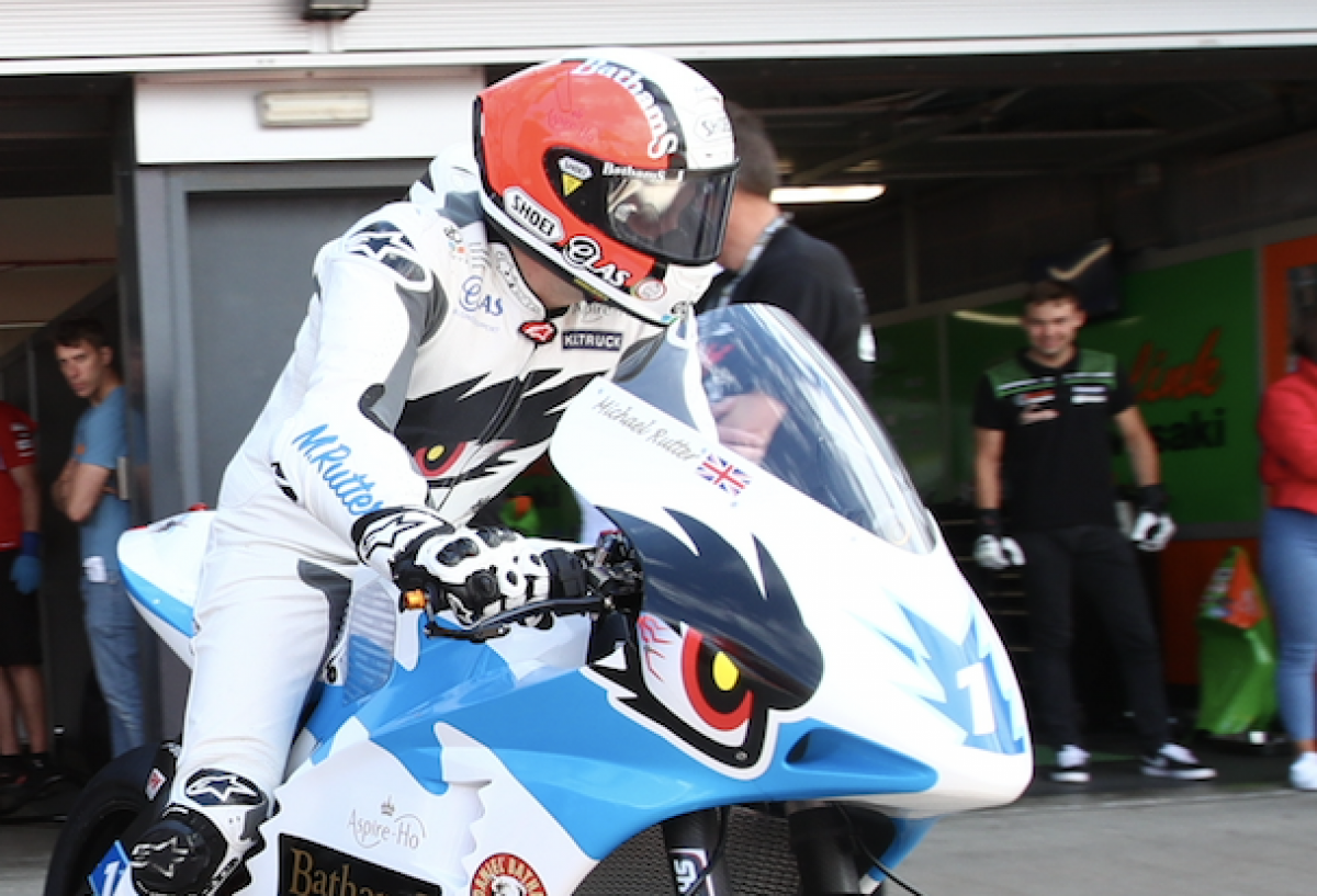 Michael Rutter vence o TT Zero na Ilha de Man com novo recorde - Esportes -  Andar de Moto Brasil