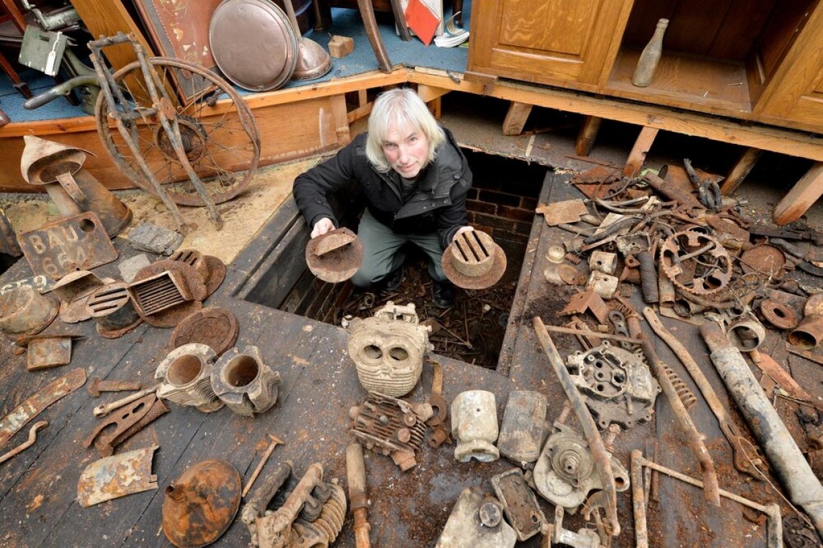 UK flooding uncovers a hoard vintage parts | Visordown