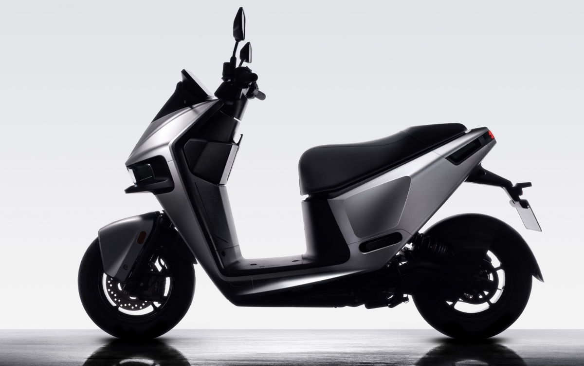 New electric hot sale scooty 2019