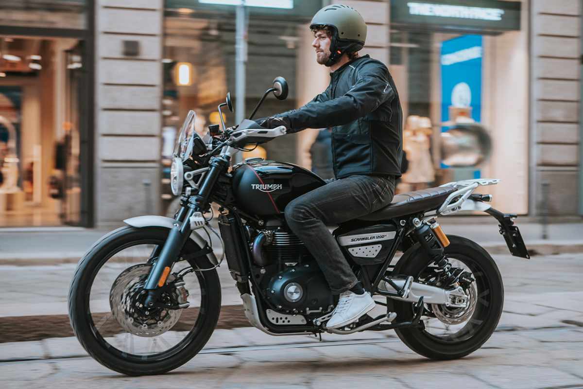 Motorcycle gear maker Tucano Urbano acquired by Mandell