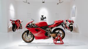 Ducati 916 - side