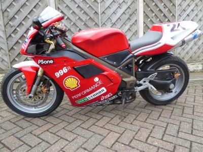 Ducati 996 replica - side