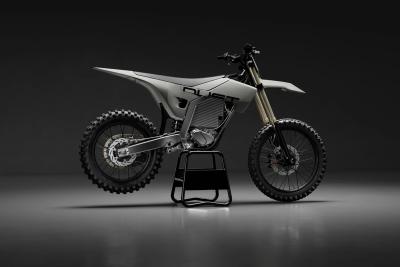 Dust Moto Hightail