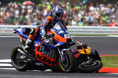 Miguel Oliveira, Johann Zarco crash