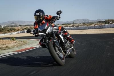 Triumph Street Triple RS (2020) Visordown review