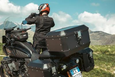 Givi Trekker case.