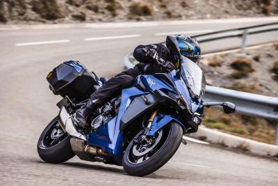 GSX-S1000GT on a mountain road