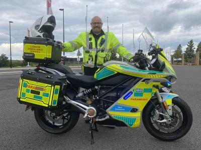 Richard Webb-Stevens with LAS Zero SR/S electric response motorcycle