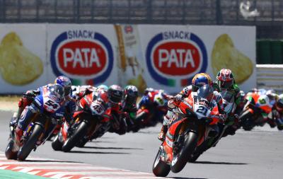 WorldSBK Race 1 Start.jpg