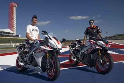 Aprilia RSV4 Factory, Tuono V4 Factory in Speed White colour