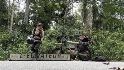 Sinje Gottwald at the equator with Cake Kalk AP