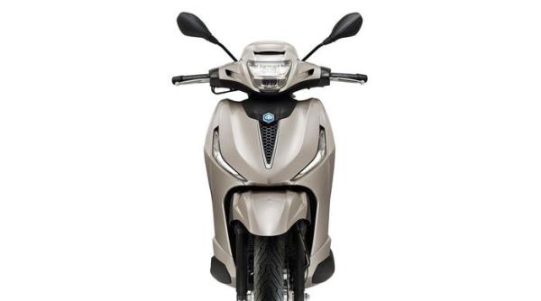 02-piaggio-beverly-300-hpe