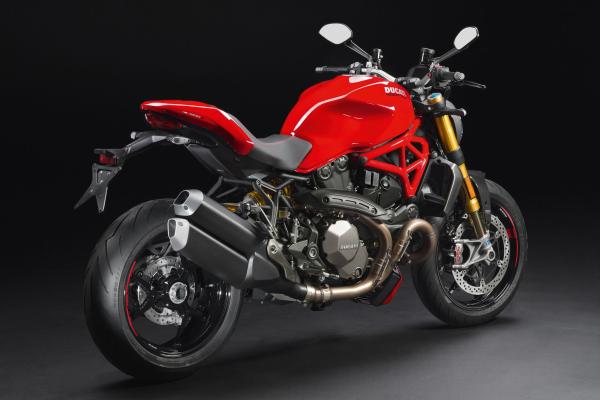 Ducati Monster 1200S