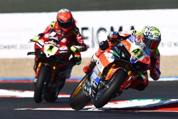 Axel Bassani leads Alvaro Bautista, 2023 French WorldSBK. - Gold and Goose