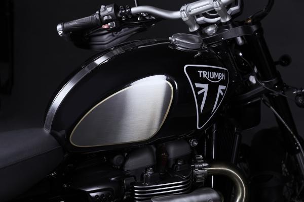 triumph Scrambler_1200_Bond_Edition