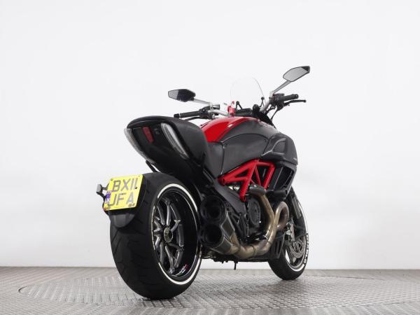 Ducati Diavel. - Superbike Factory