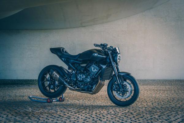 CB1000R_Black_Edition