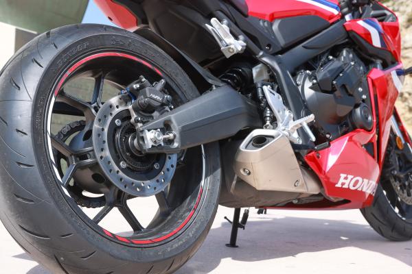 Honda CBR650R - exhaust detail