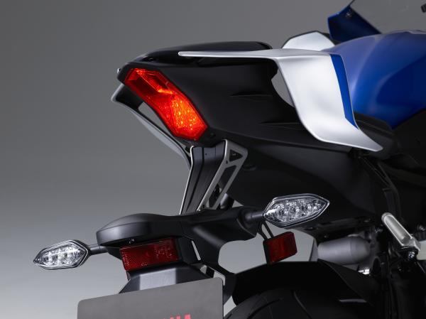 New Yamaha R6 revealed