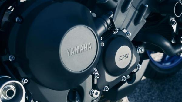 Yamaha reveals ‘Niken’ three-wheeler