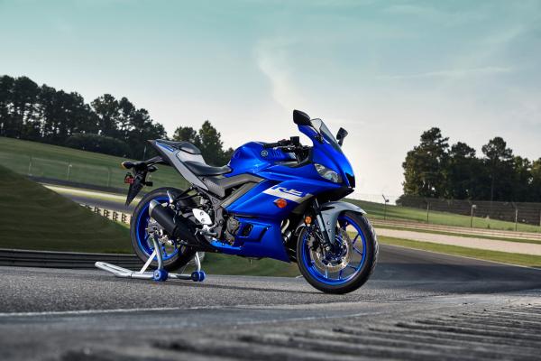 Yamaha R3