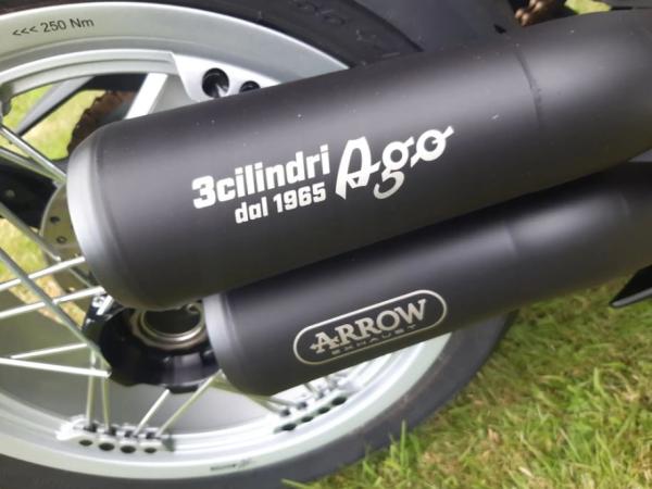 Arrow Exhaust