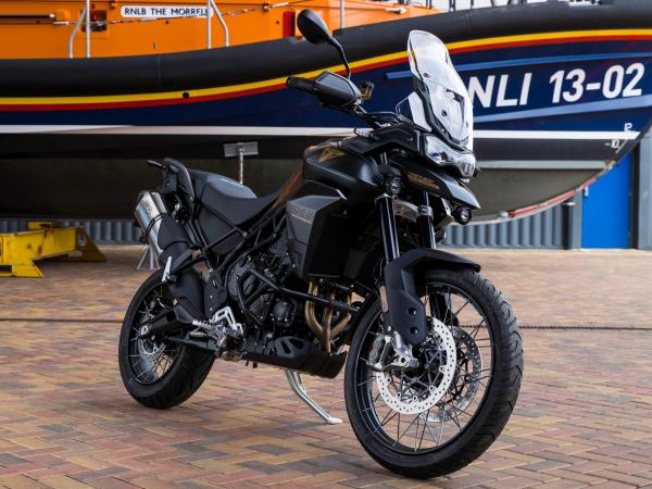 Triumph Tiger 900