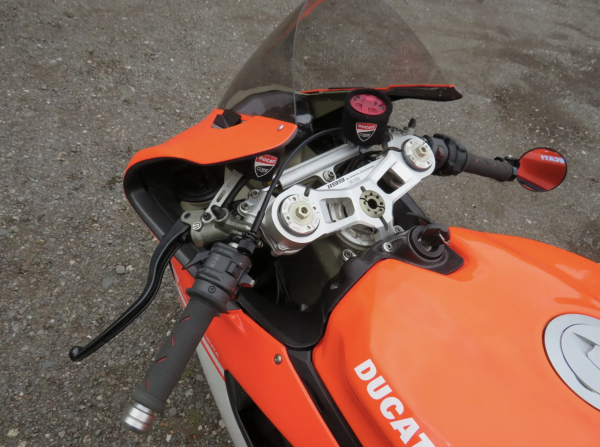 Ducati 1199 - cockpit