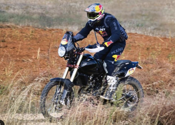 Snatosh is a well-known Dakar and Rally racer