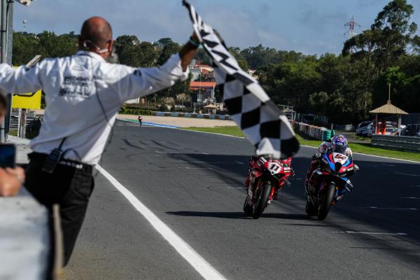 Estoril WorldSBK finish