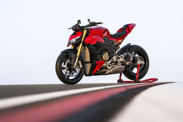 Ducati Streetfighter V4