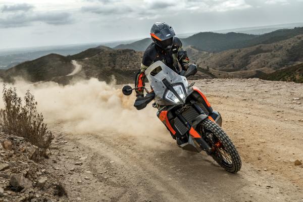 KTM 790 Adventure riding on dirt