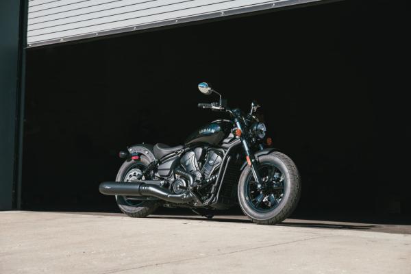 Indian Scout Bobber Black