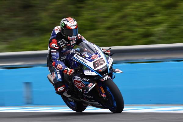 Jonathan Rea in action at Jerez