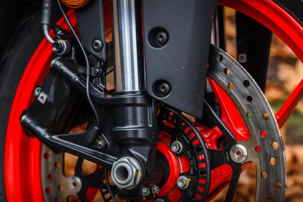 Aprilia RS457 - suspension/brake detail