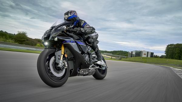 Yamaha R1 M on track