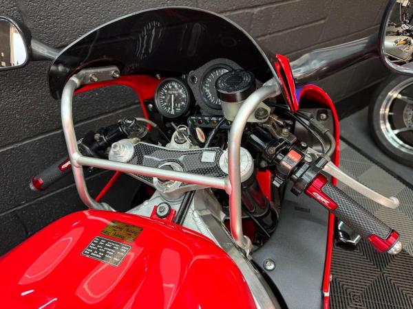 Honda CBR900RR - cockpit