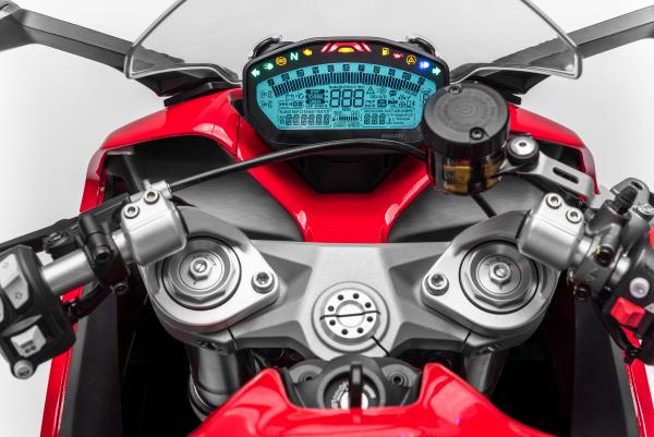 Ducati Supersport and Supersport S debut