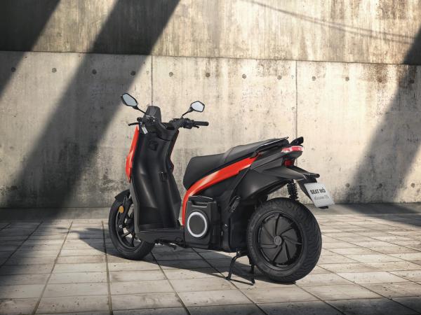 SEAT MO electric scooter UK